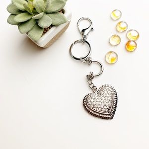 Beautiful heart keychain with diamond